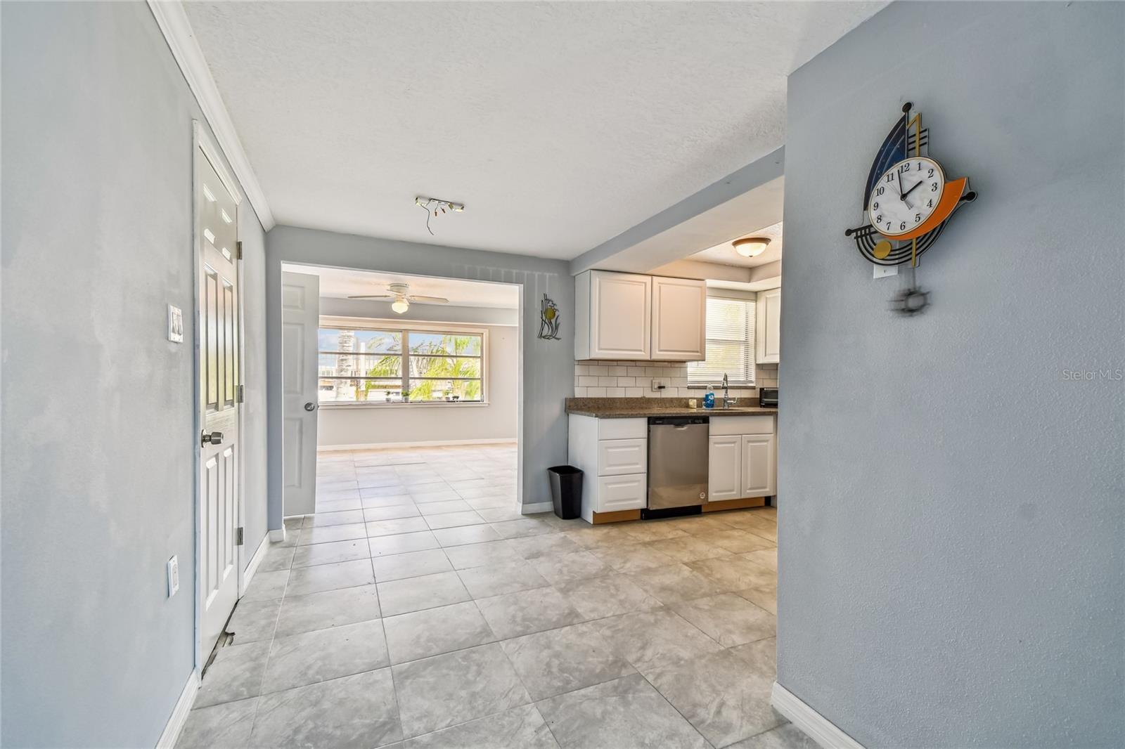 13606 ALLYN DR — photo 9