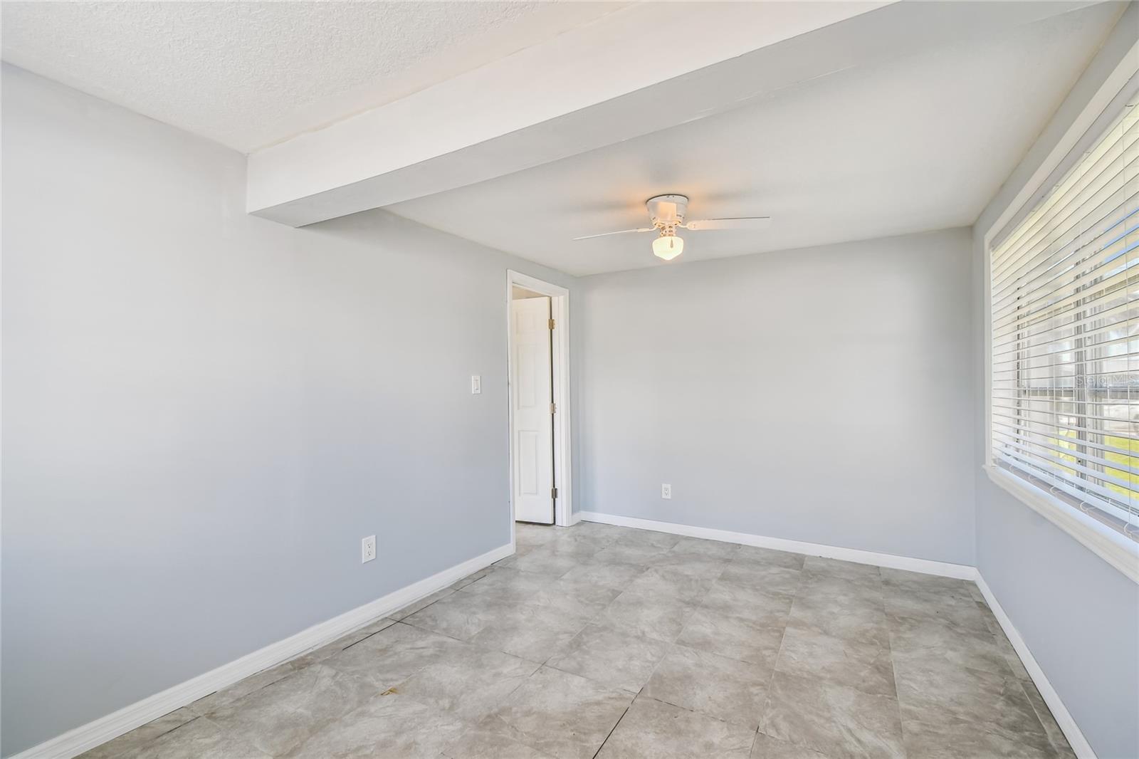 13606 ALLYN DR — photo 35