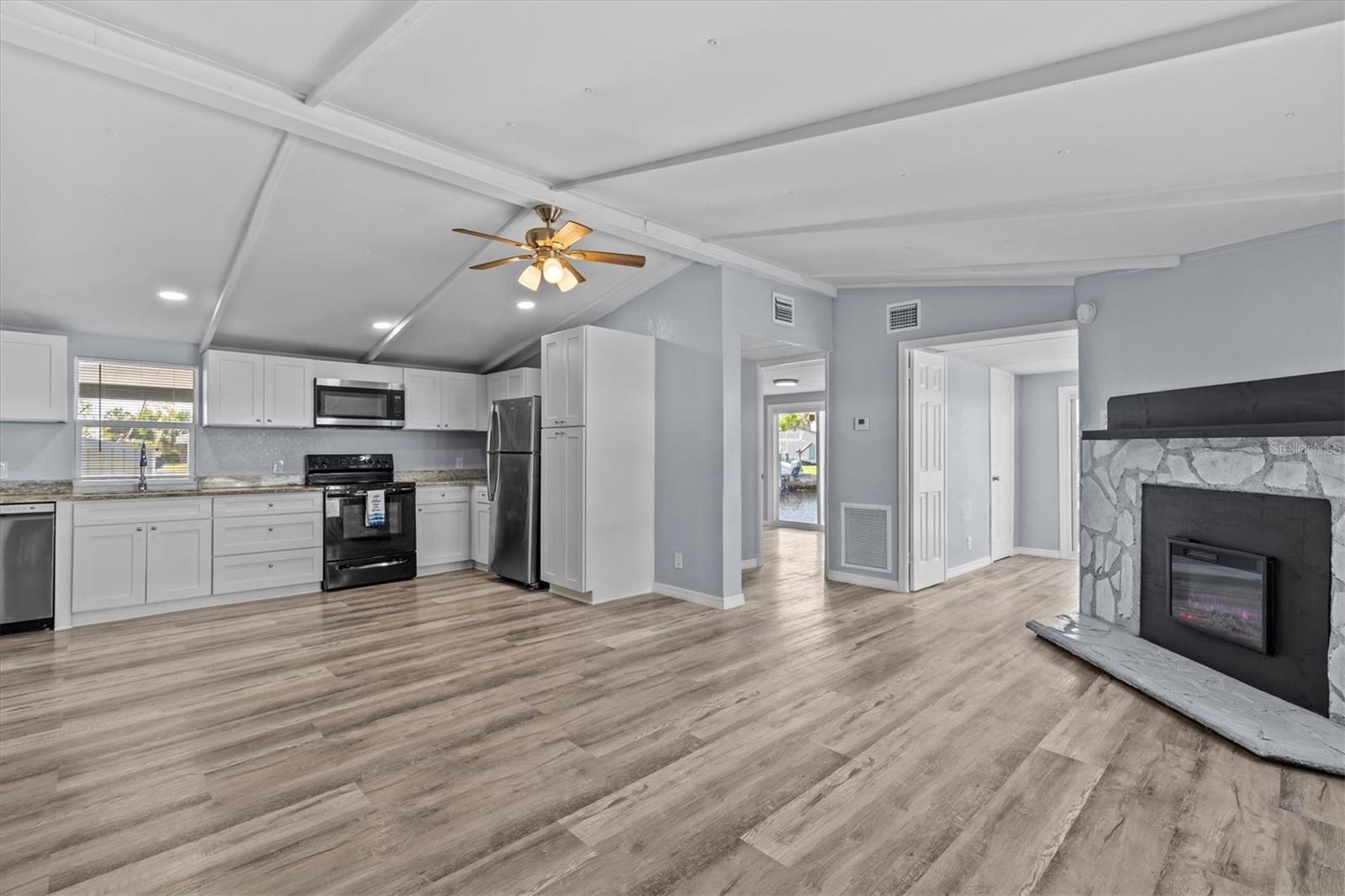 13147 CABIN CT — photo 17