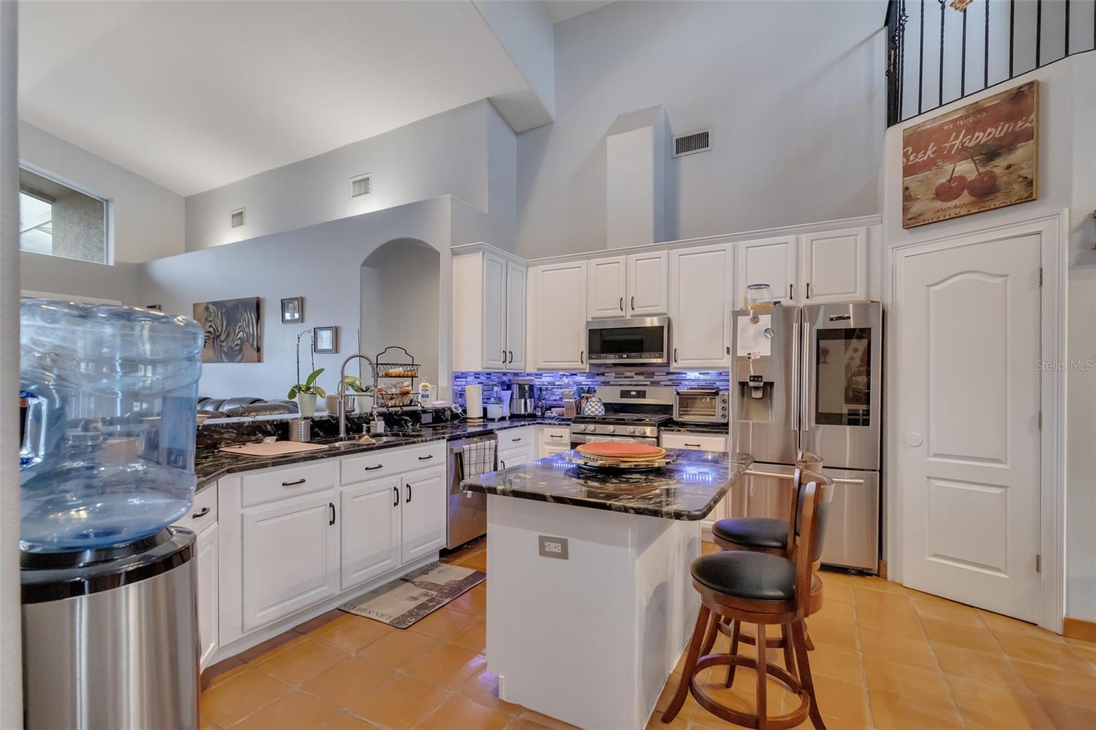 10327 MEADOW CROSSING DR — photo 2