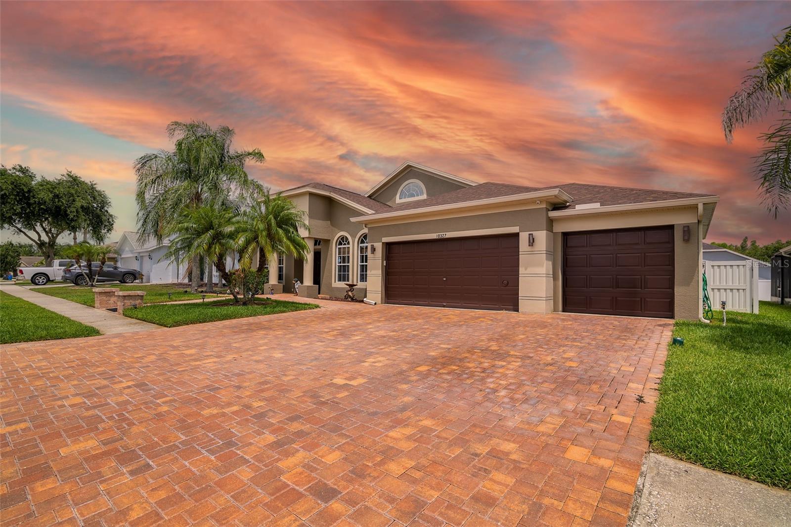 10327 MEADOW CROSSING DR — photo 34
