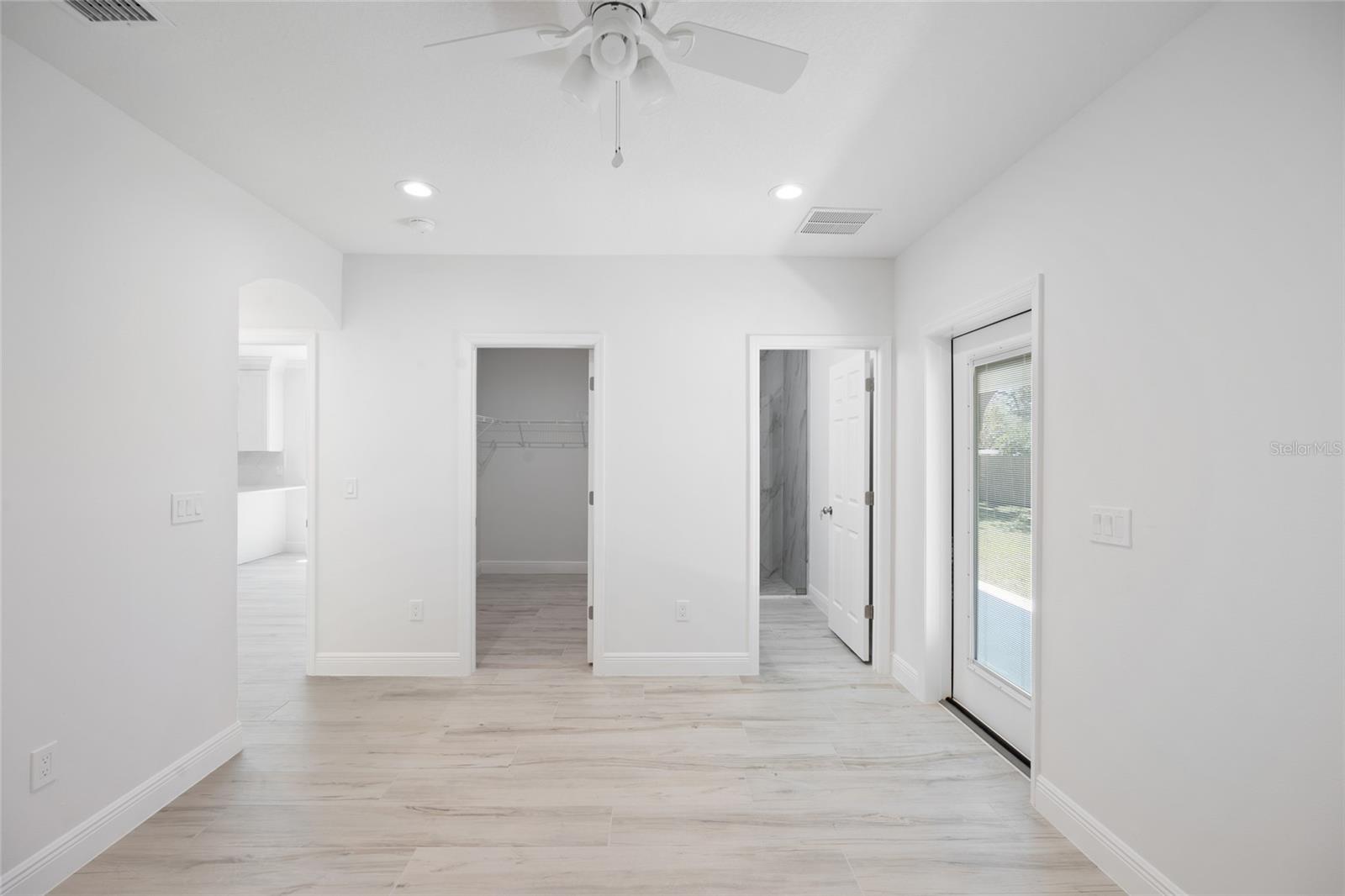 25 EDWARDS ST — photo 16