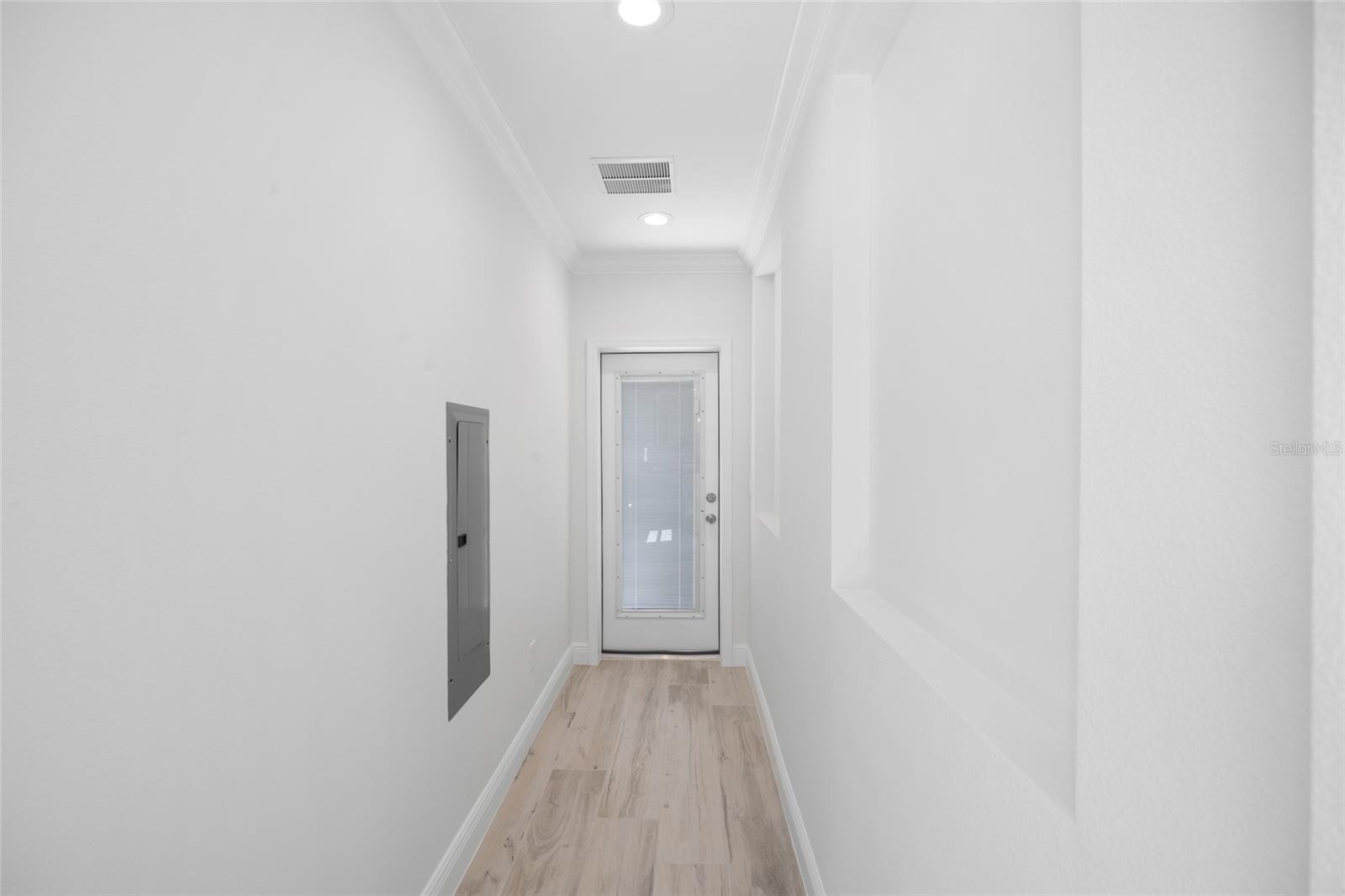 25 EDWARDS ST — photo 14
