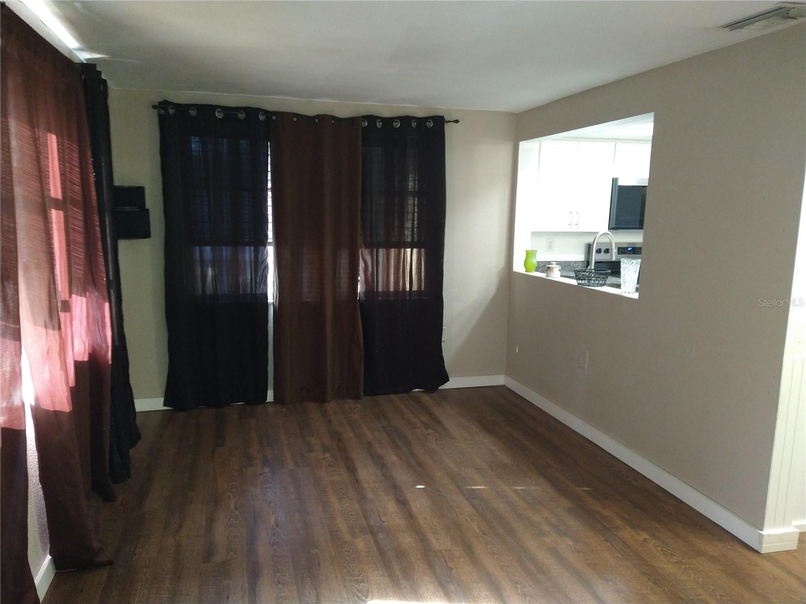 12910 COLLEGE HILL DR — photo 9