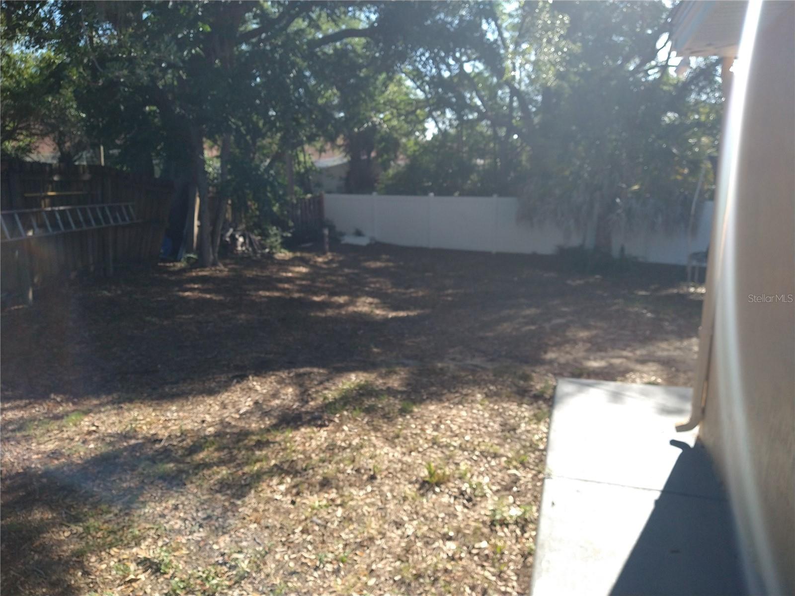 12910 COLLEGE HILL DR — photo 28