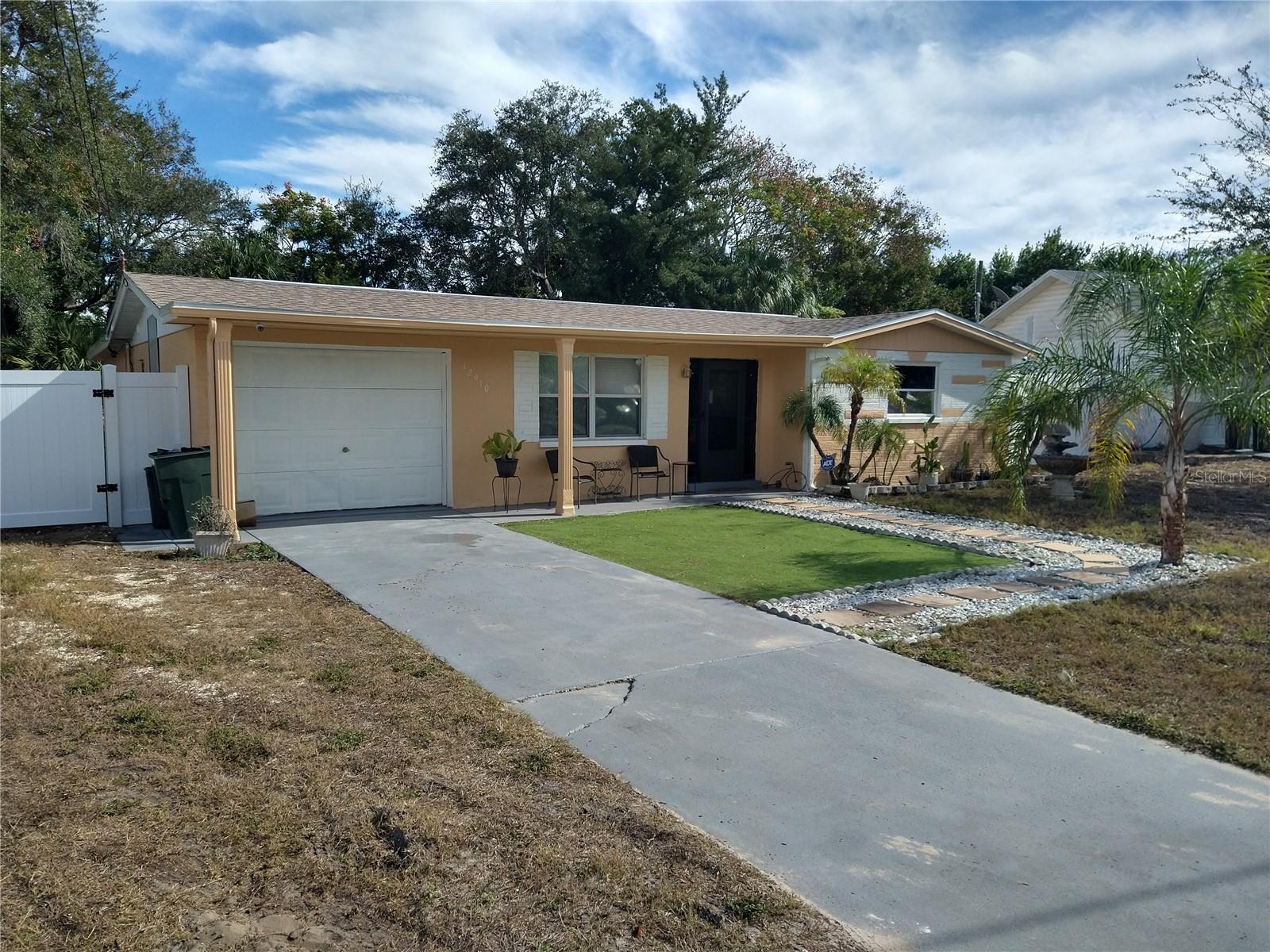 12910 COLLEGE HILL DR — photo 2