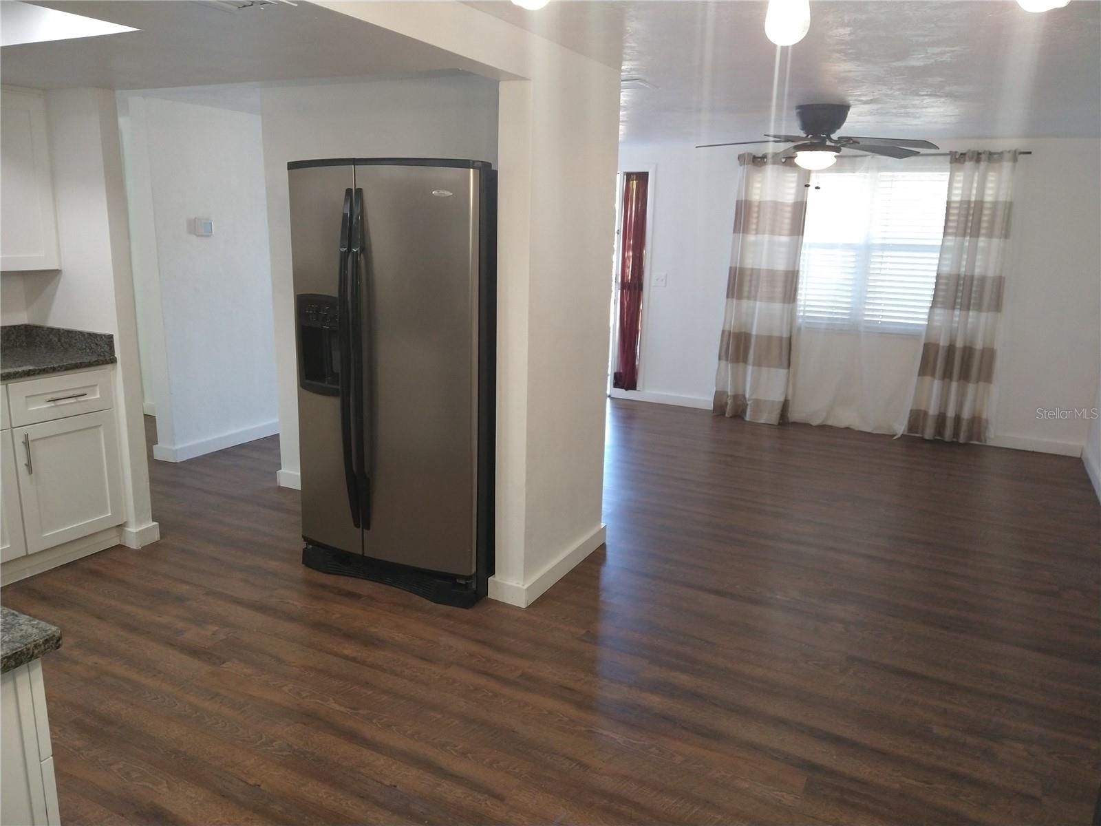 12910 COLLEGE HILL DR — photo 8