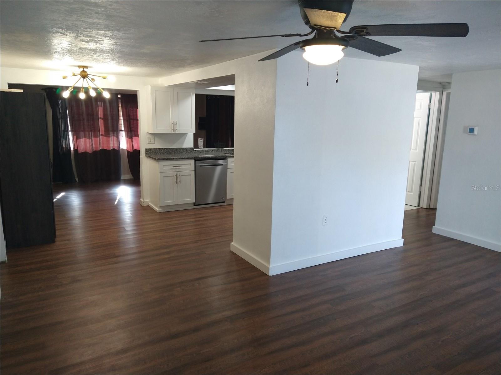 12910 COLLEGE HILL DR — photo 4