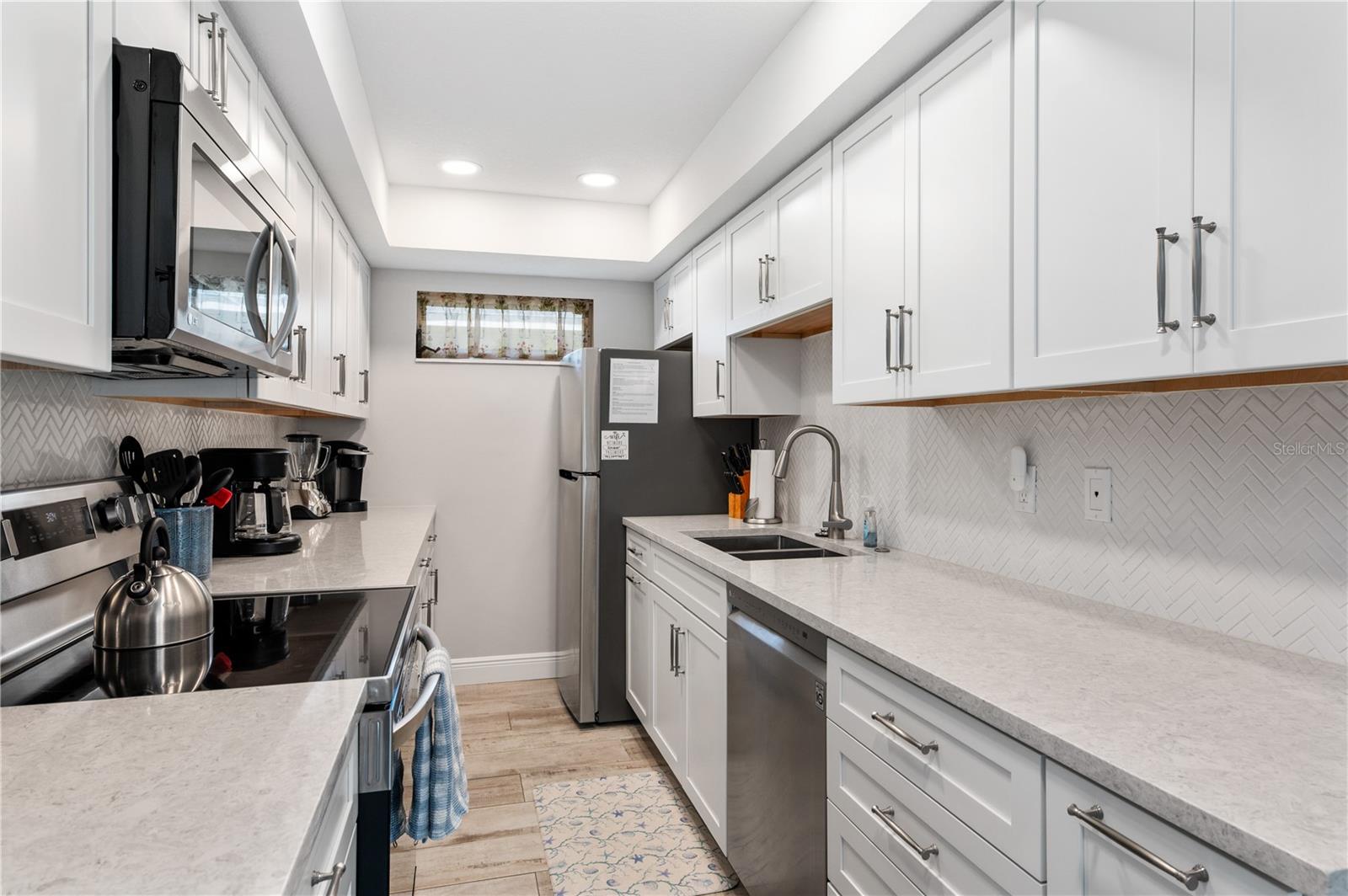 6005 MIDNIGHT PASS RD #S4 — photo 12