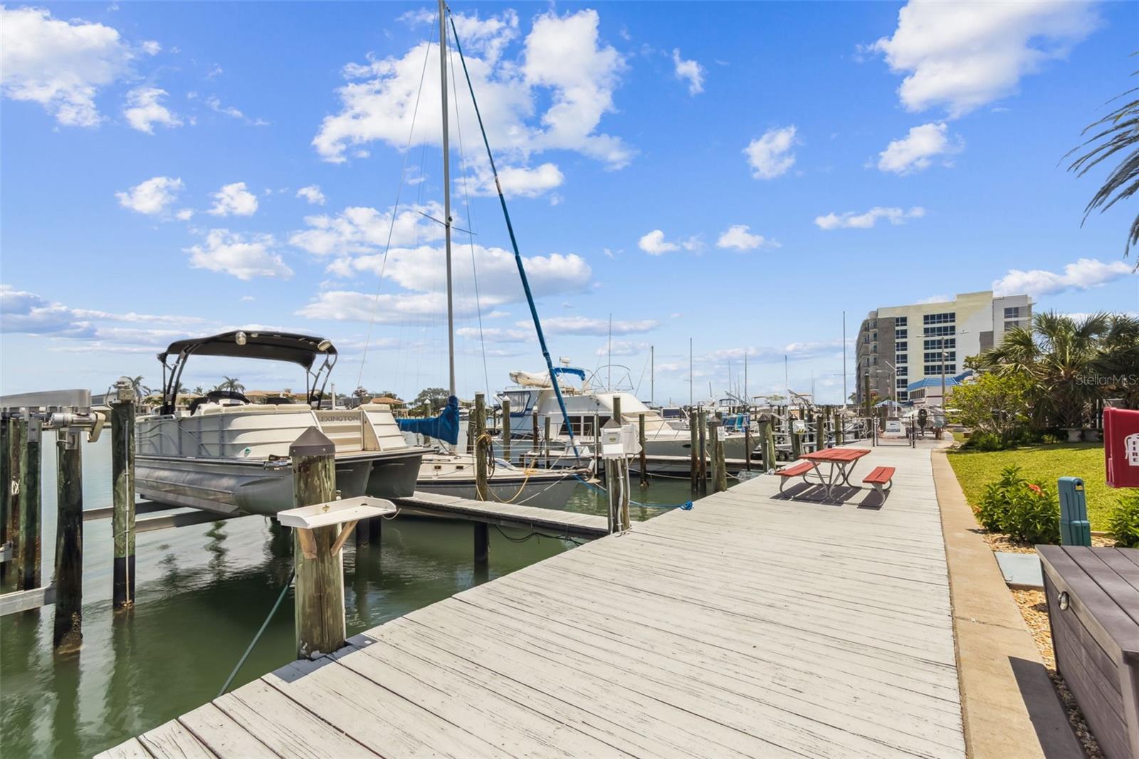 800 BAYWAY BLVD #17 — photo 36