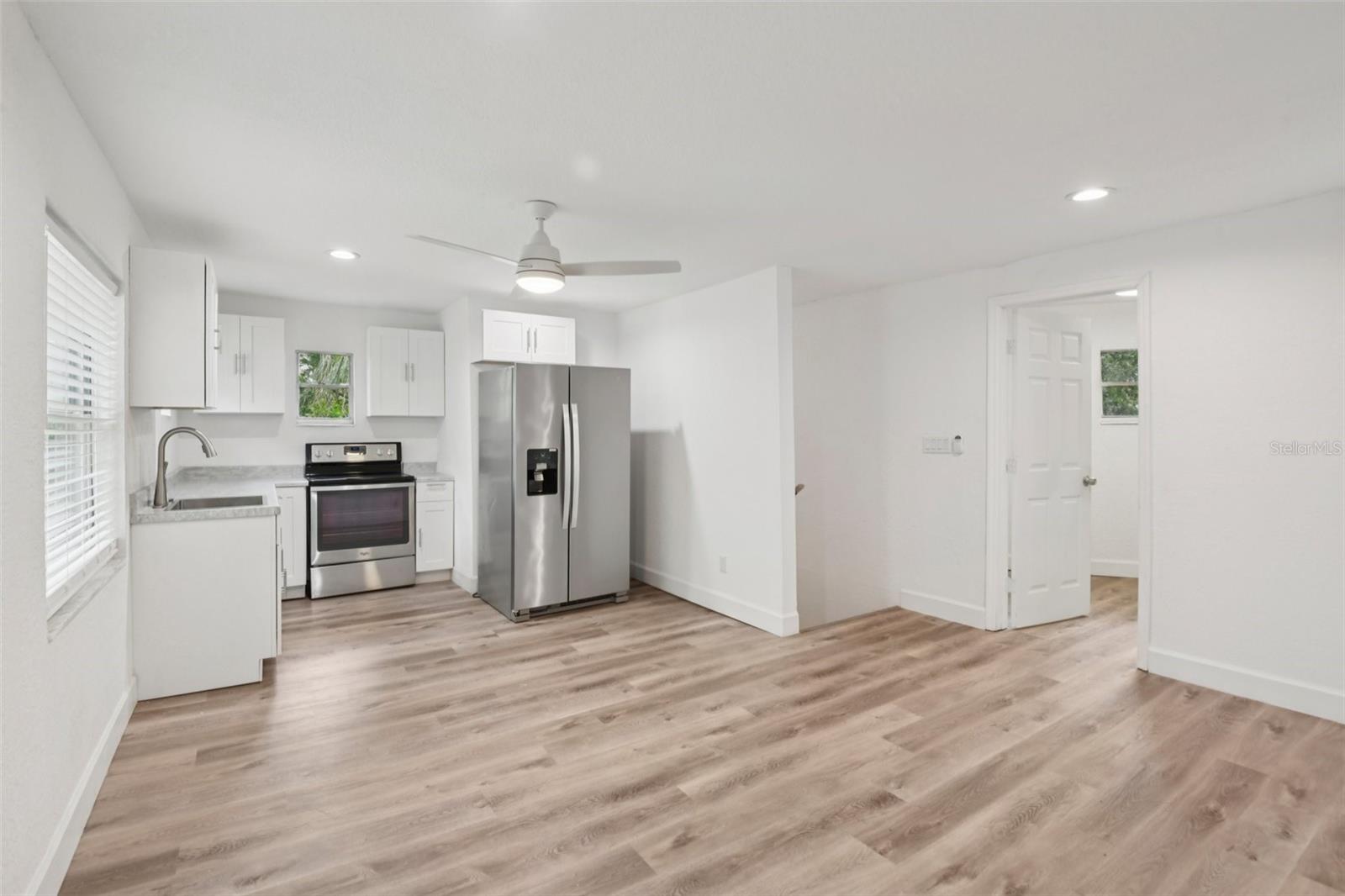 9404 N MULBERRY ST — photo 9