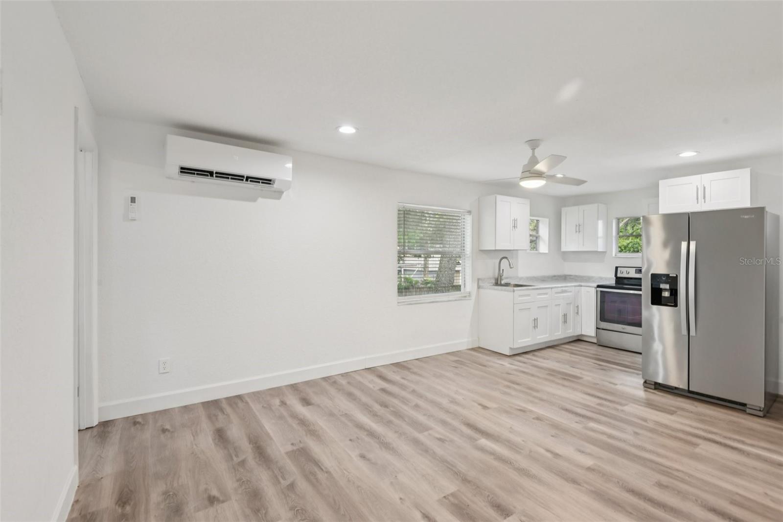 9404 N MULBERRY ST — photo 8