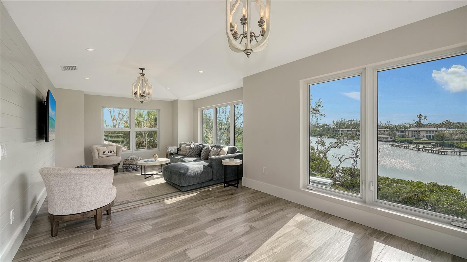 6800 LONGBOAT DR S — photo 15