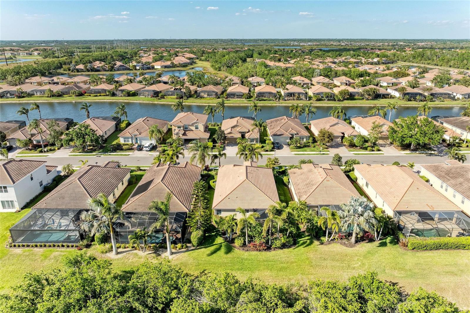 135 RIVER ENCLAVE CT — photo 68