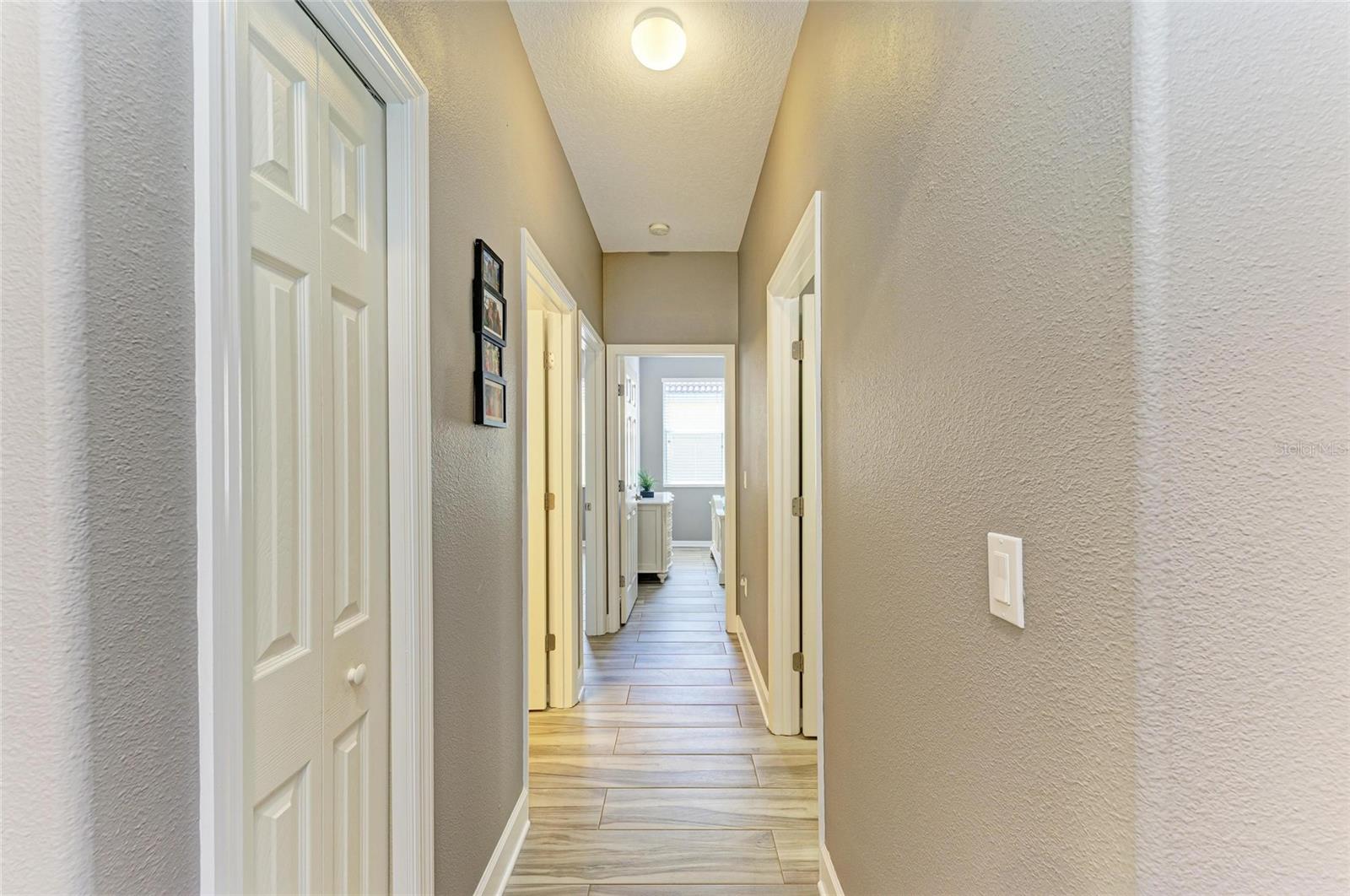 135 RIVER ENCLAVE CT — photo 27