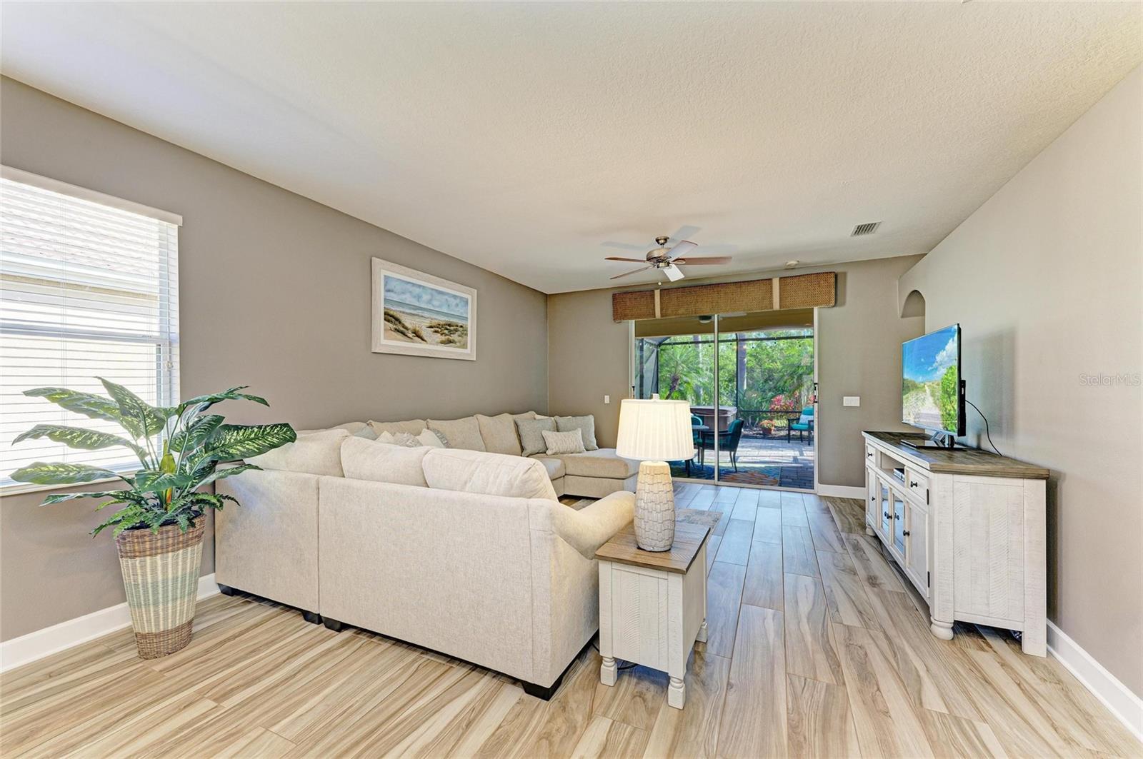 135 RIVER ENCLAVE CT — photo 20