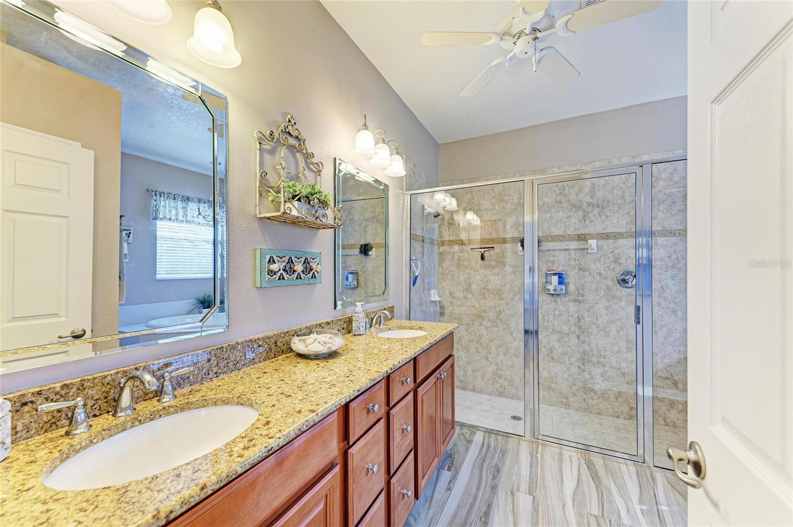 135 RIVER ENCLAVE CT — photo 33