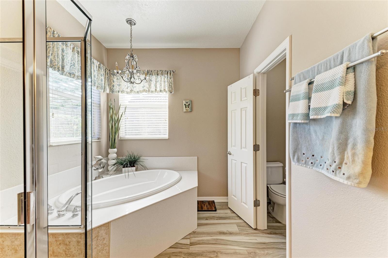 135 RIVER ENCLAVE CT — photo 32