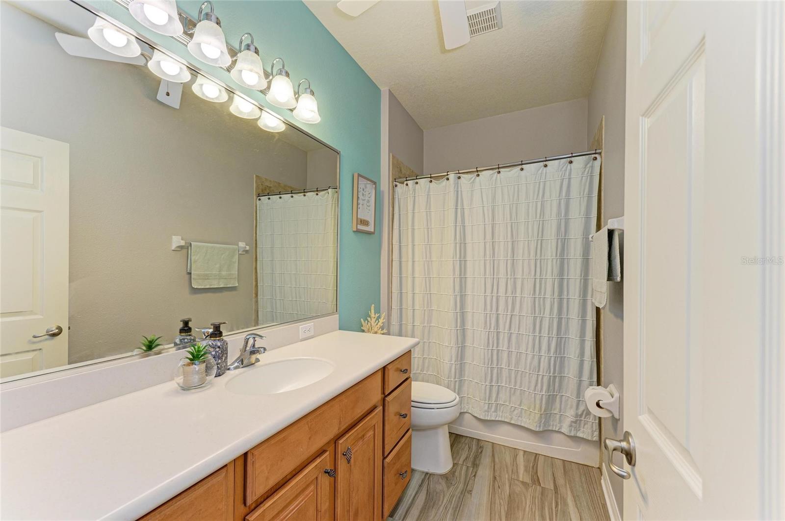 135 RIVER ENCLAVE CT — photo 40