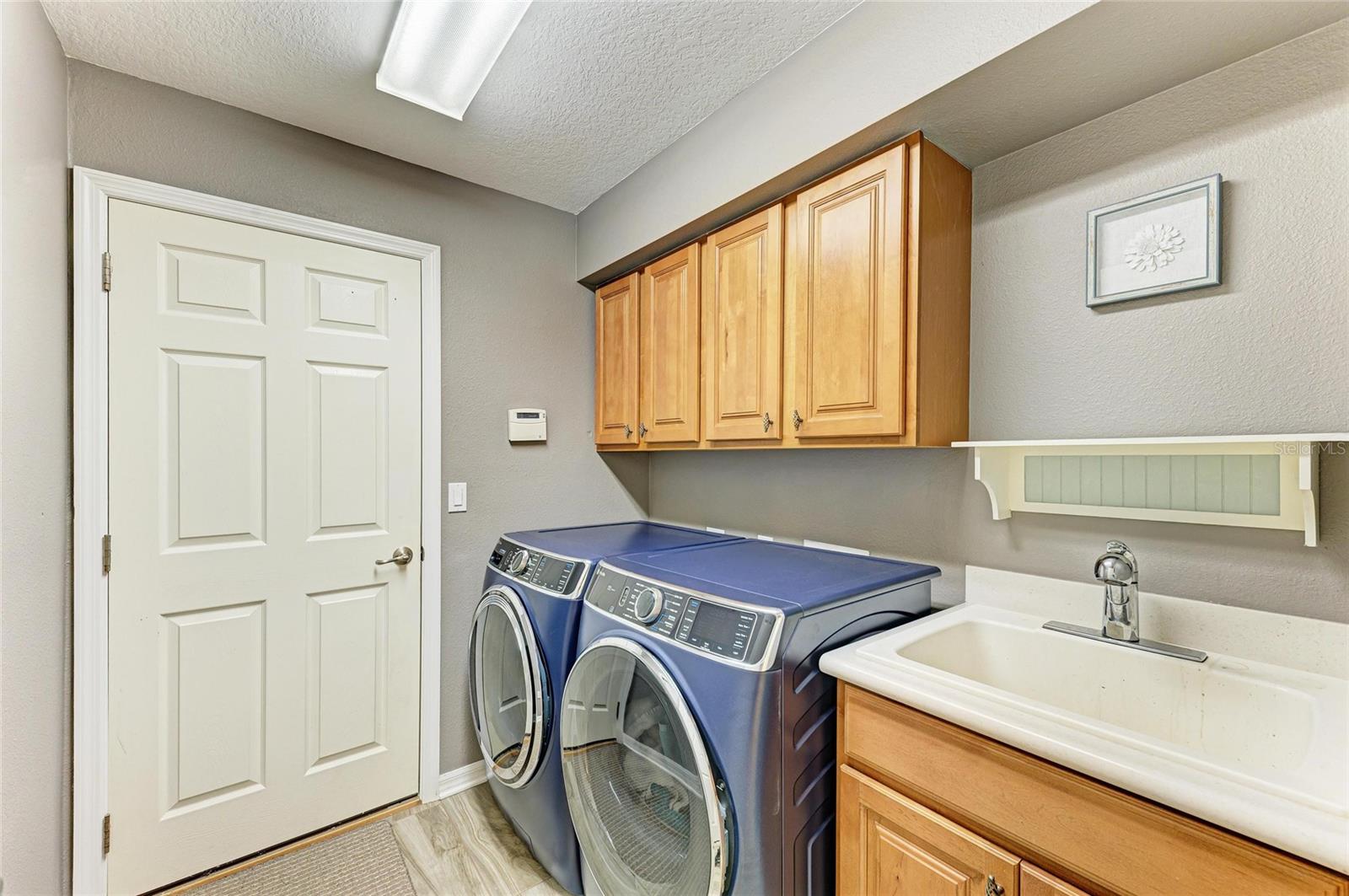 135 RIVER ENCLAVE CT — photo 41