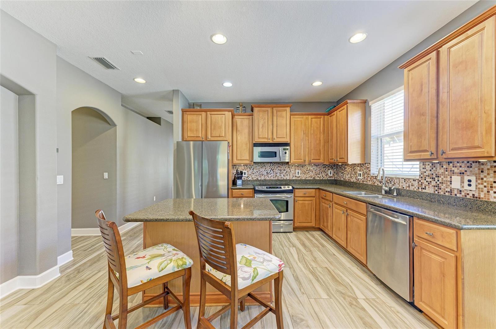 135 RIVER ENCLAVE CT — photo 18