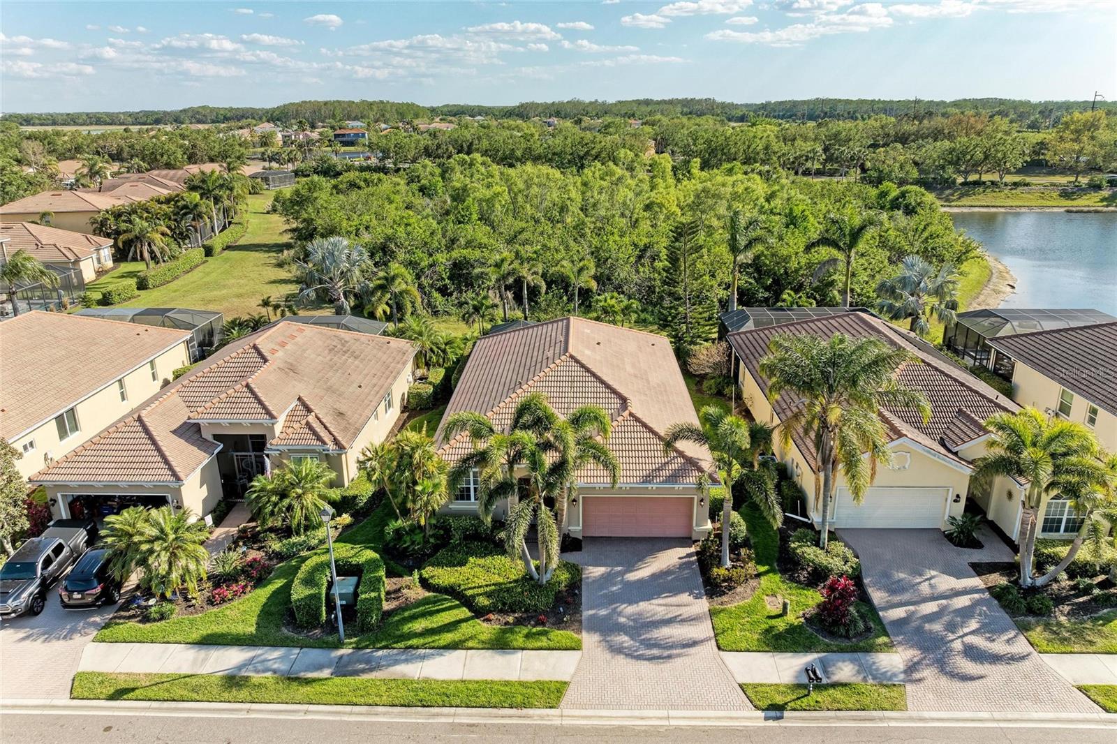 135 RIVER ENCLAVE CT — photo 5