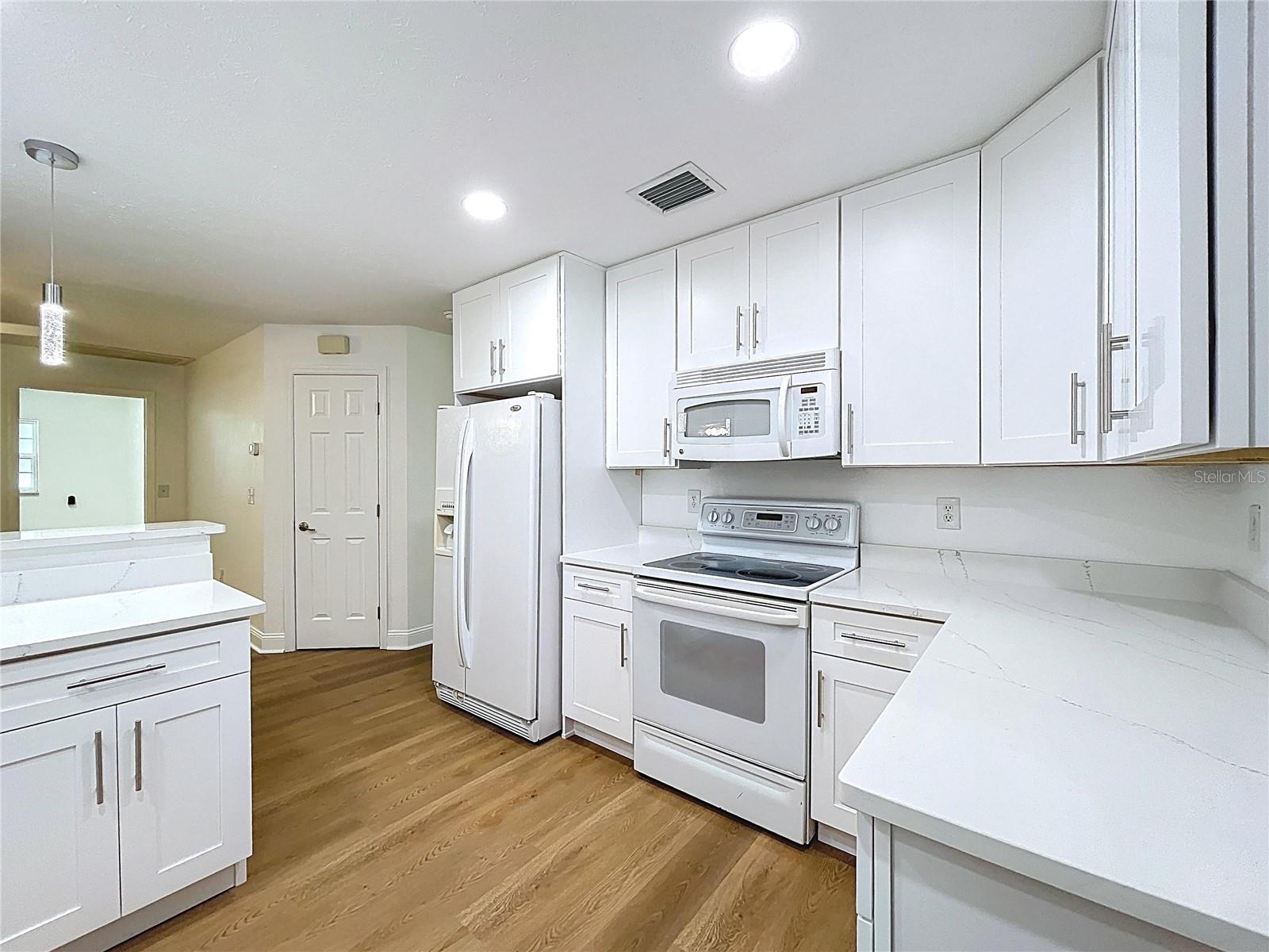 1405 KNIGHTS GRIFFIN RD — photo 41