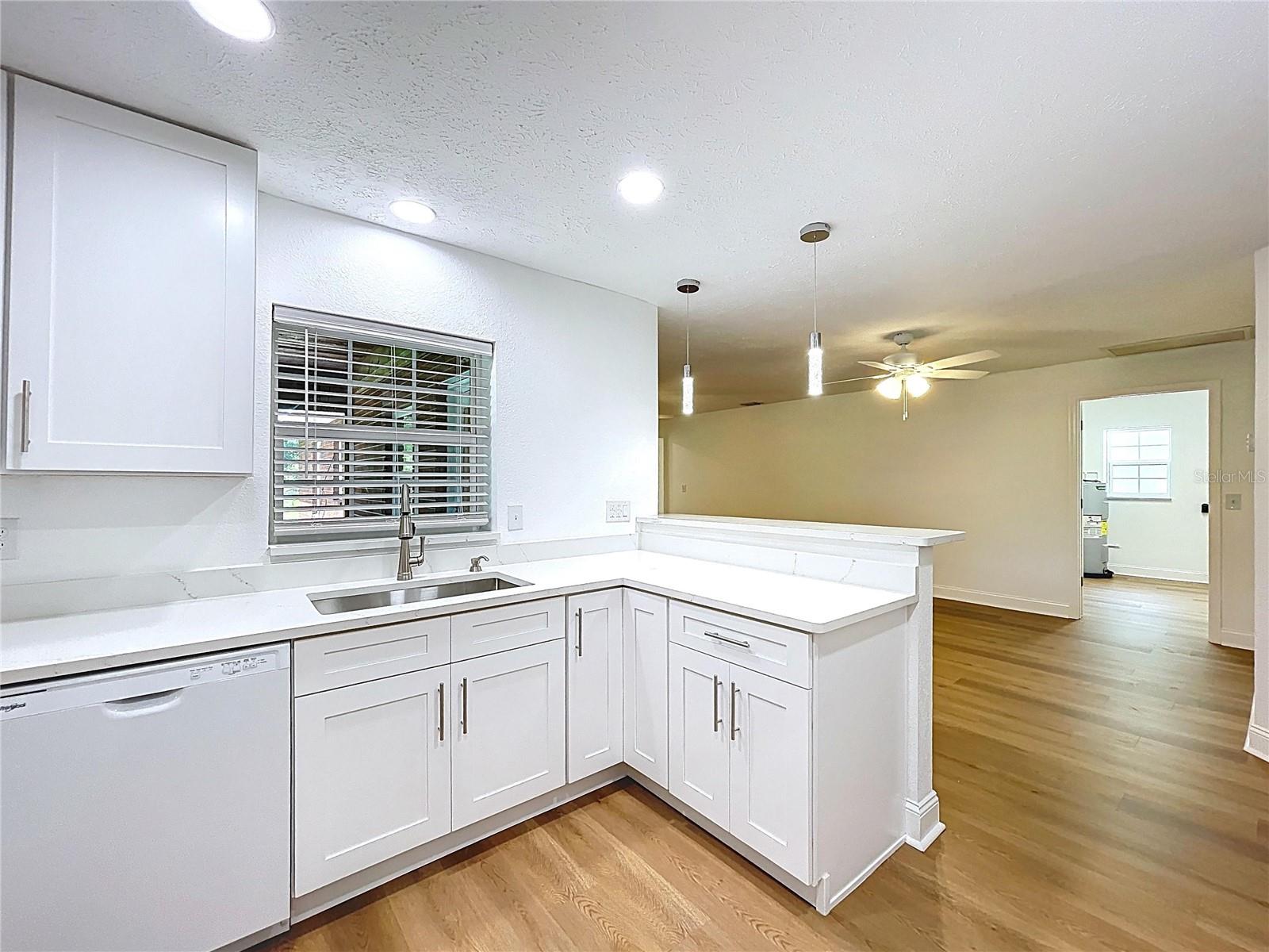 1405 KNIGHTS GRIFFIN RD — photo 39