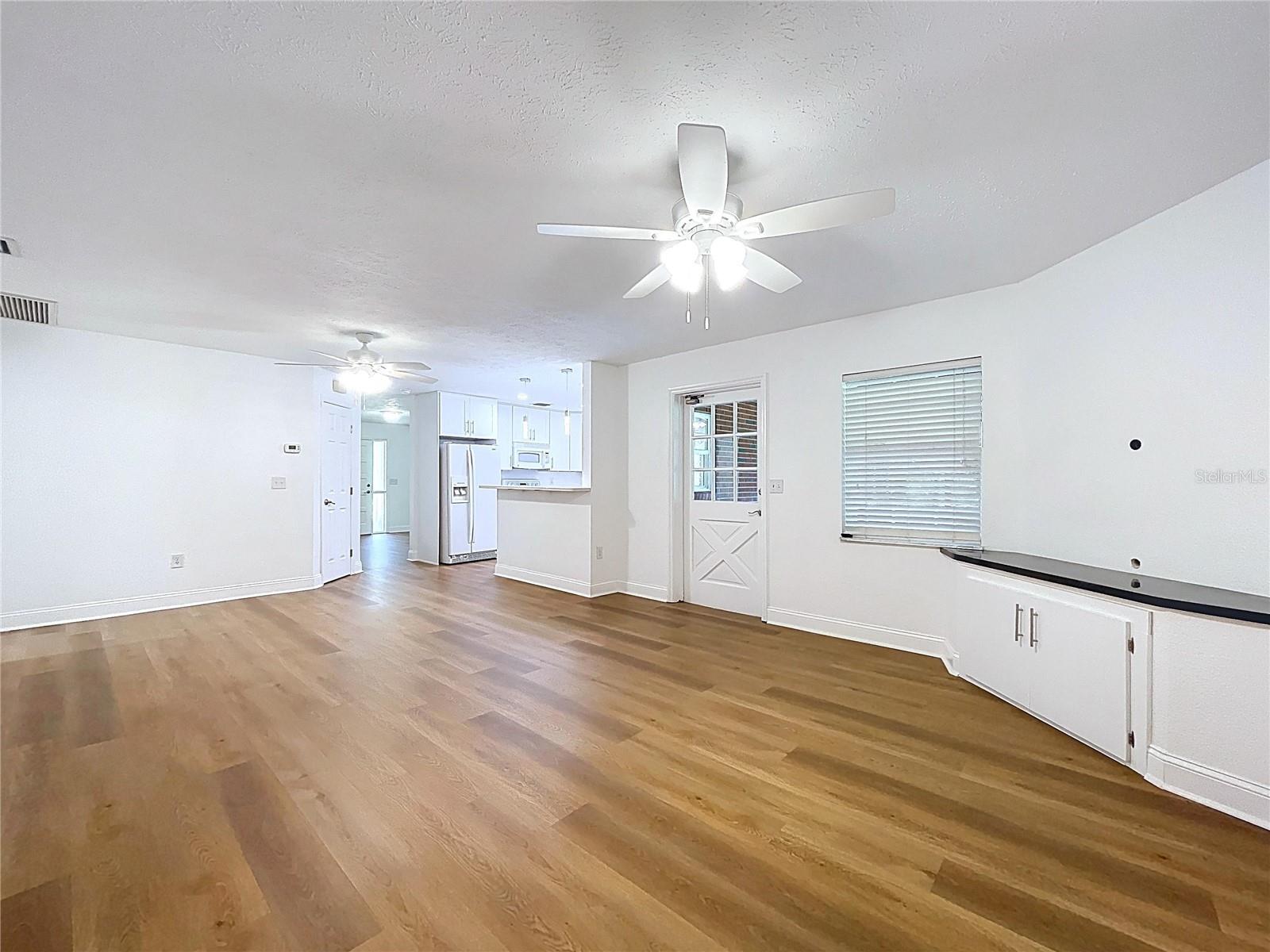 1405 KNIGHTS GRIFFIN RD — photo 31