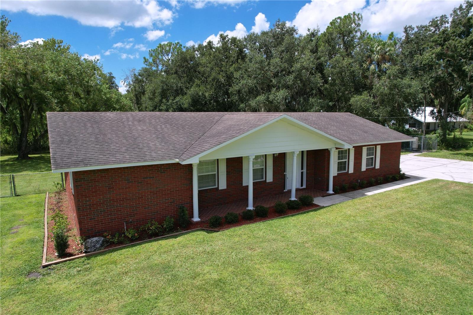 1405 KNIGHTS GRIFFIN RD — photo 3