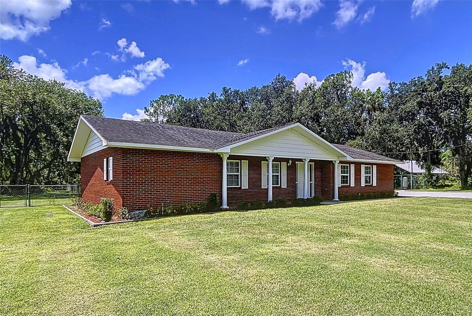 1405 KNIGHTS GRIFFIN RD — photo 8