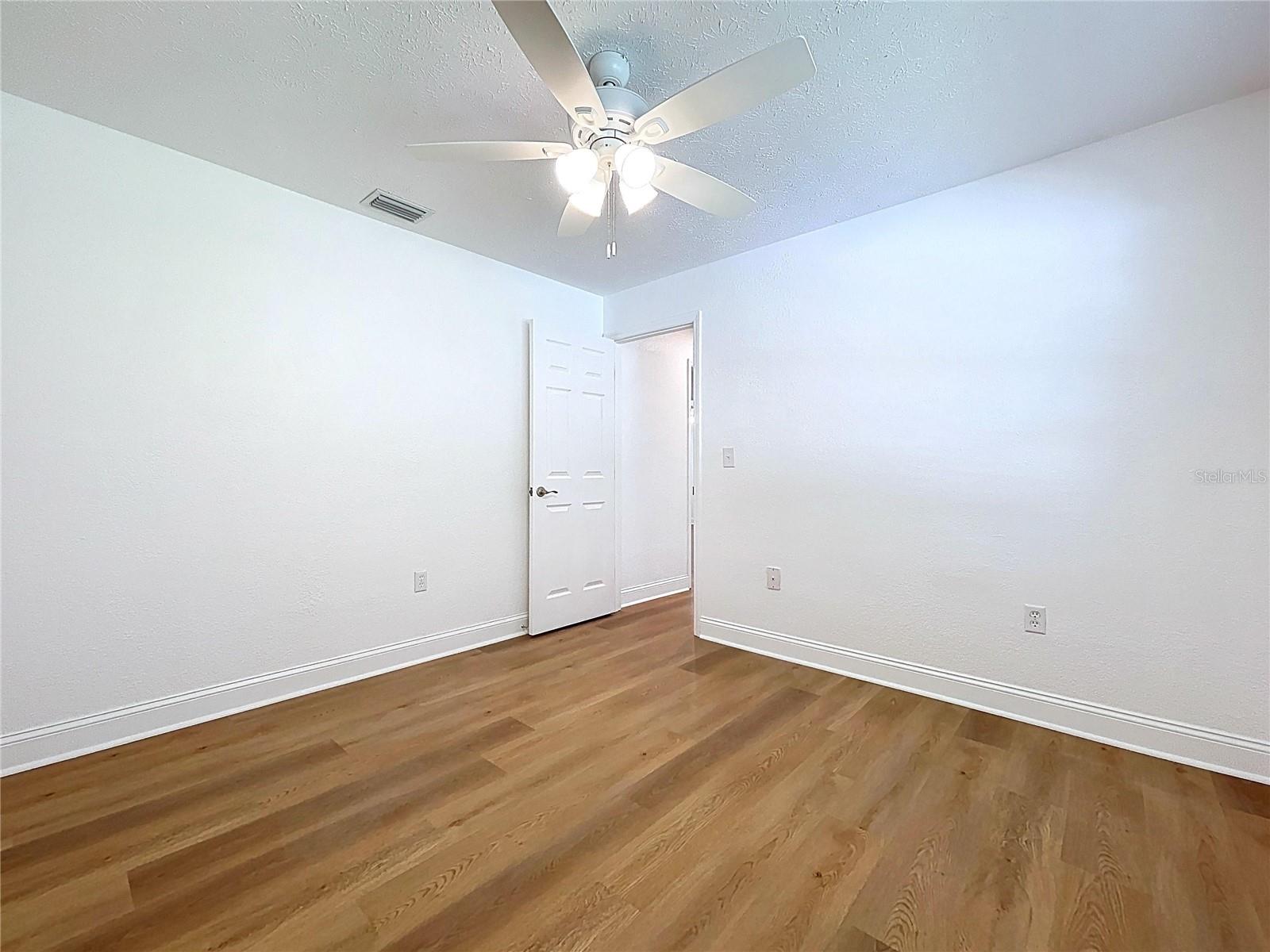 1405 KNIGHTS GRIFFIN RD — photo 45
