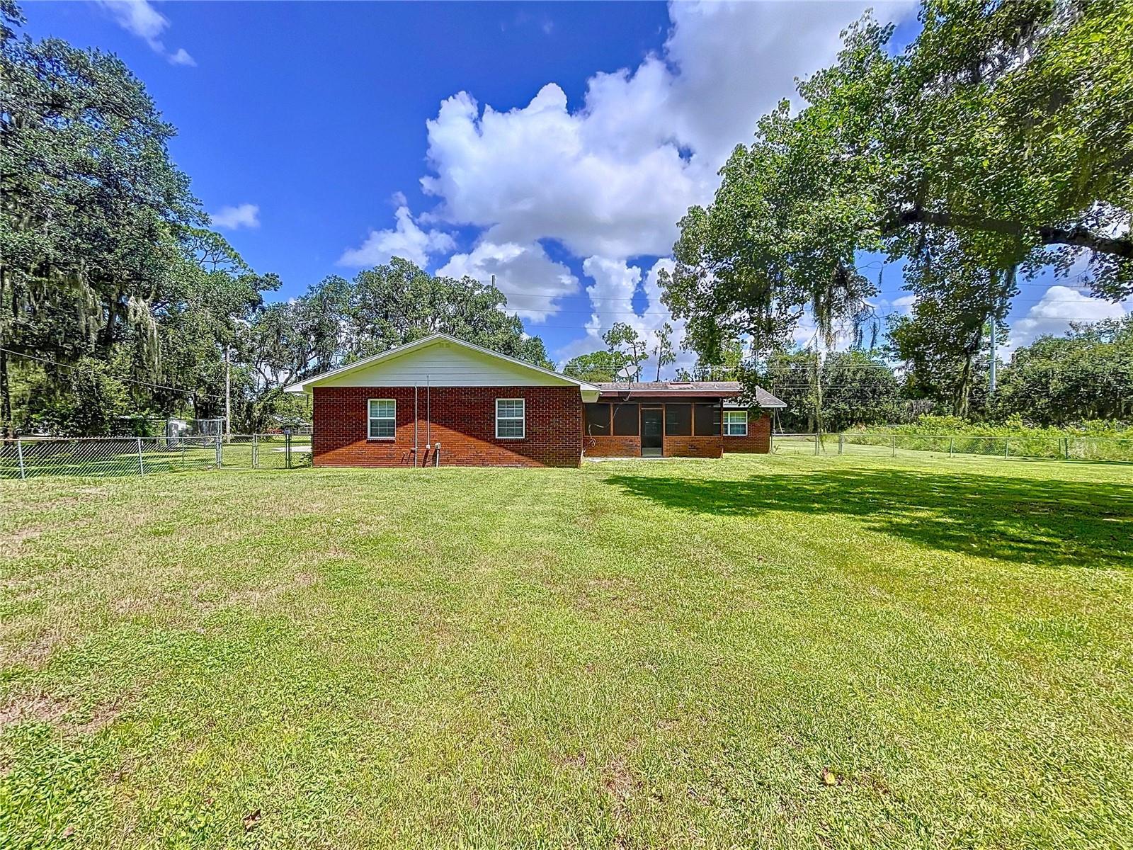 1405 KNIGHTS GRIFFIN RD — photo 6