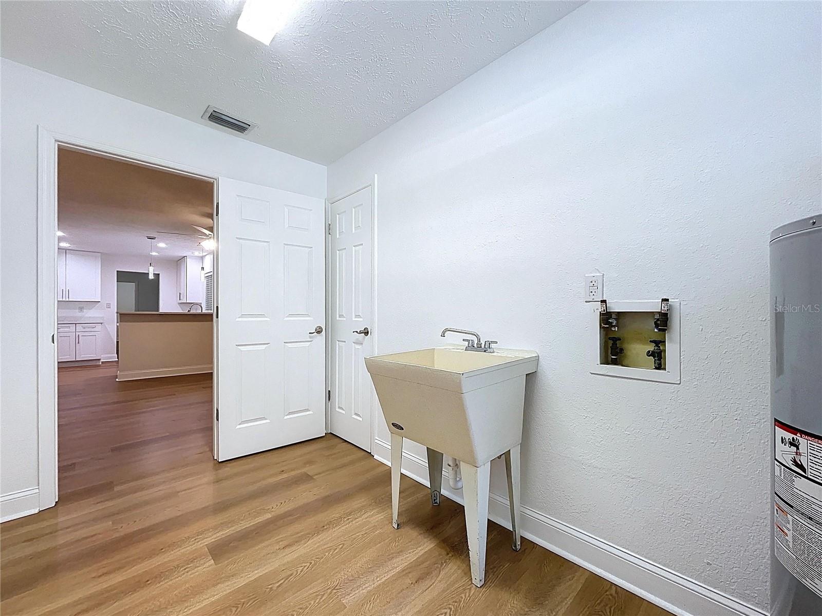 1405 KNIGHTS GRIFFIN RD — photo 71