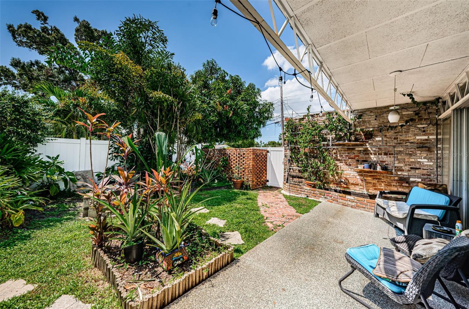 3730 FOSTER HILL DR N — photo 54