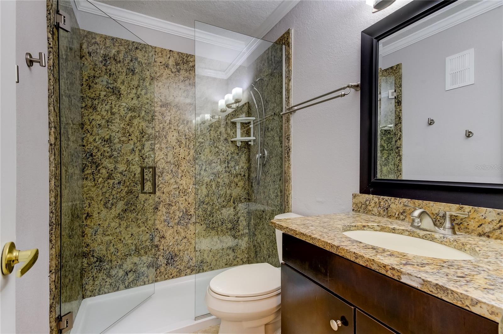 2506 N ROCKY POINT DR #457 — photo 11