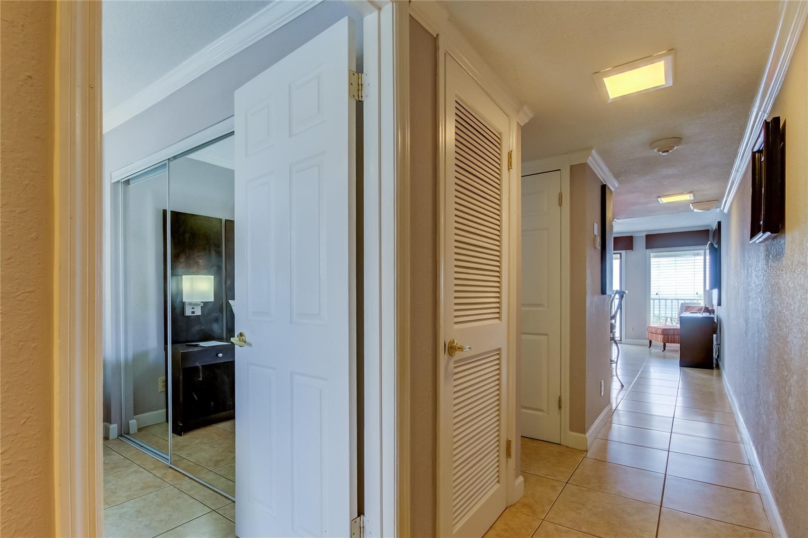 2506 N ROCKY POINT DR #457 — photo 7