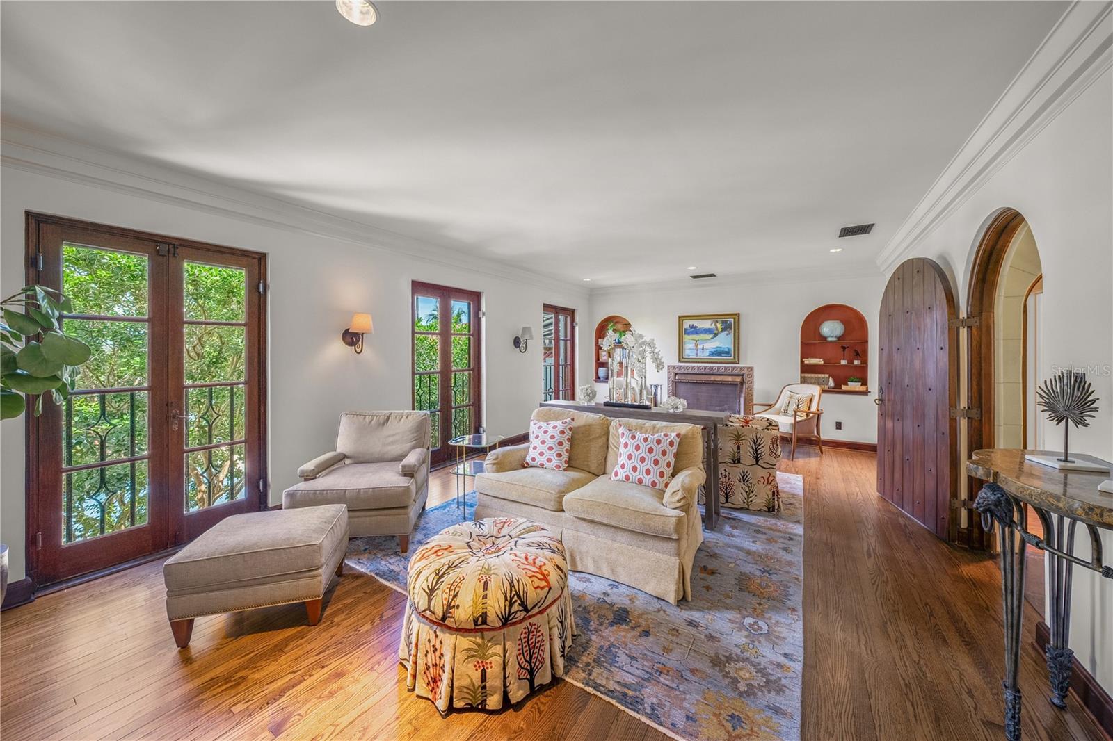 139 S WASHINGTON DR — photo 32