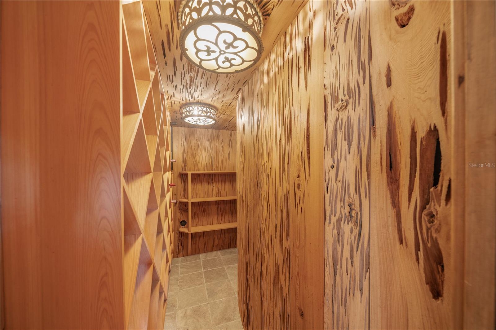 139 S WASHINGTON DR — photo 27