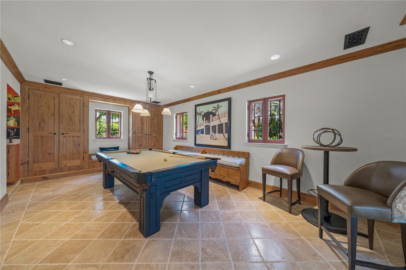 139 S WASHINGTON DR — photo 24