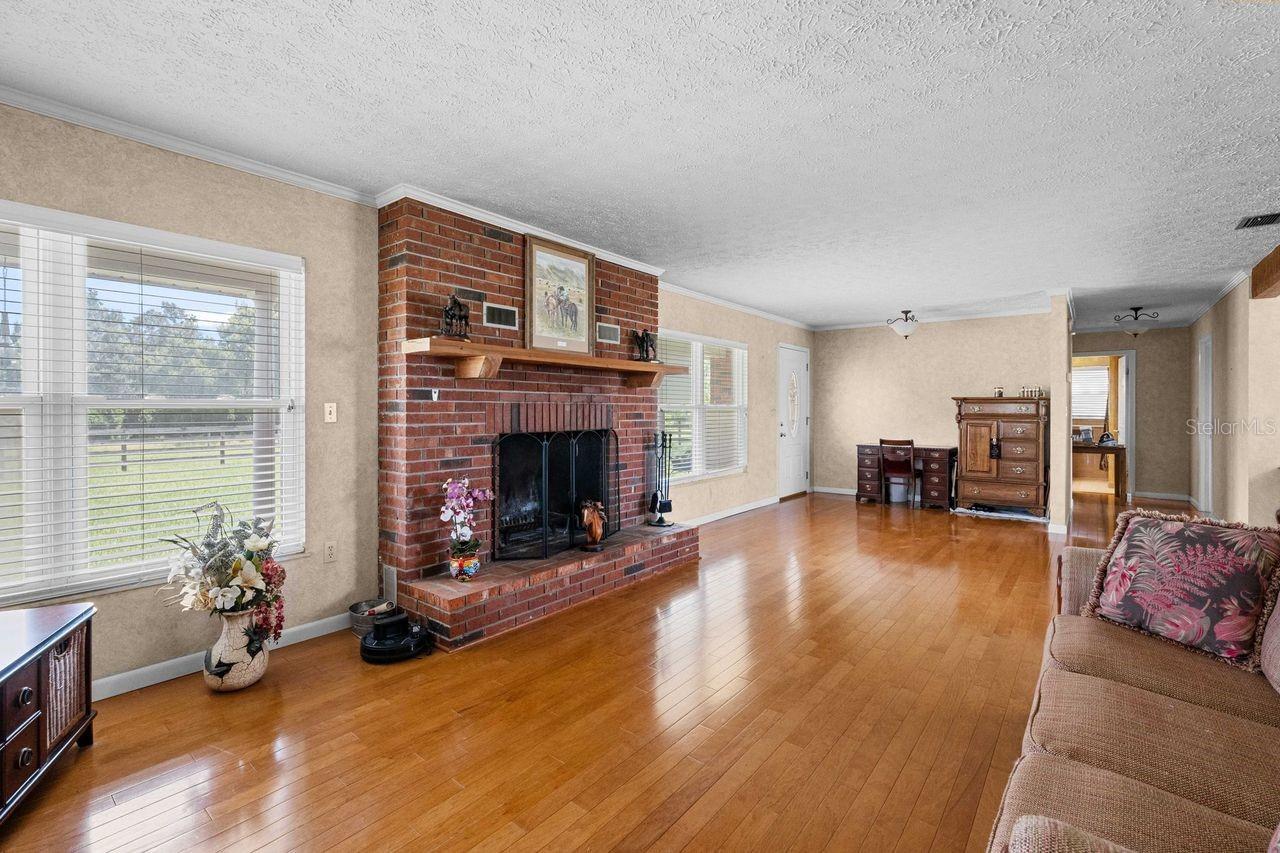 38730 MICKLER RD — photo 3