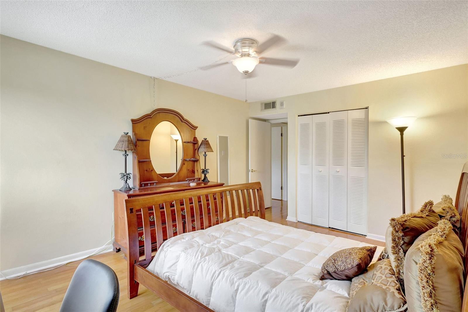 660 ISLAND WAY #708 — photo 30
