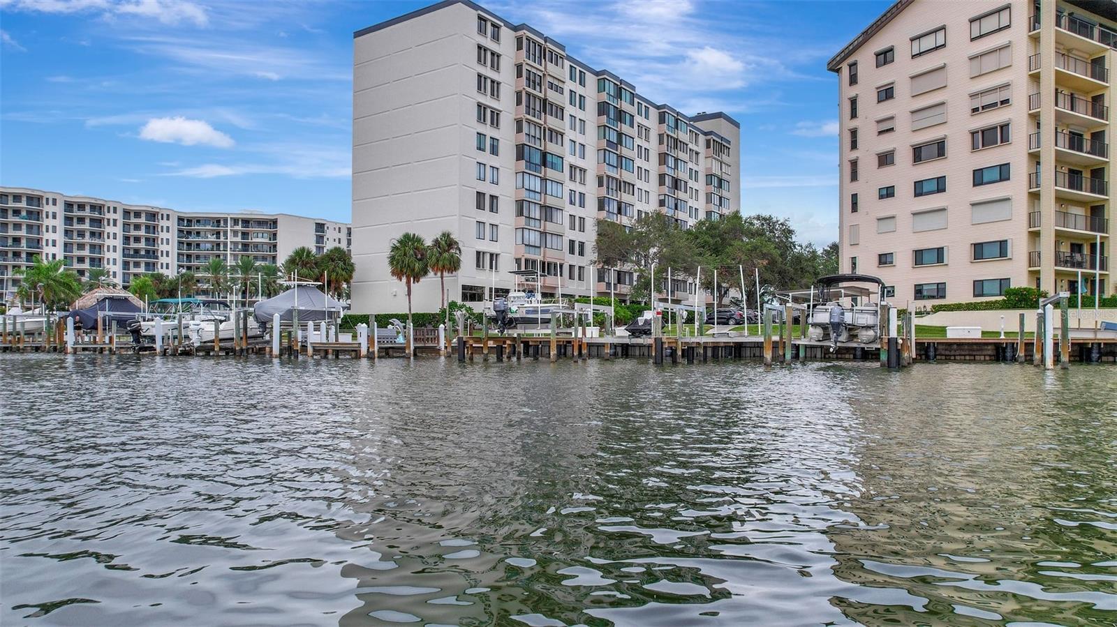 660 ISLAND WAY #708 — photo 47