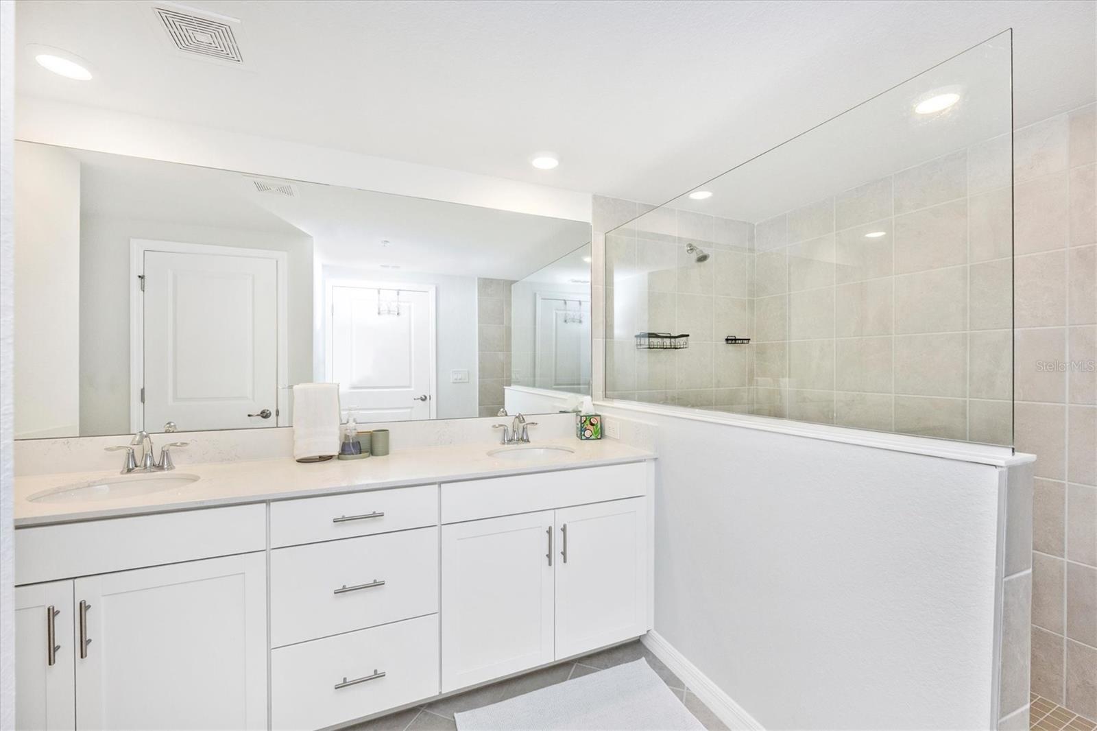 12640 RADIANCE CT #101 — photo 25