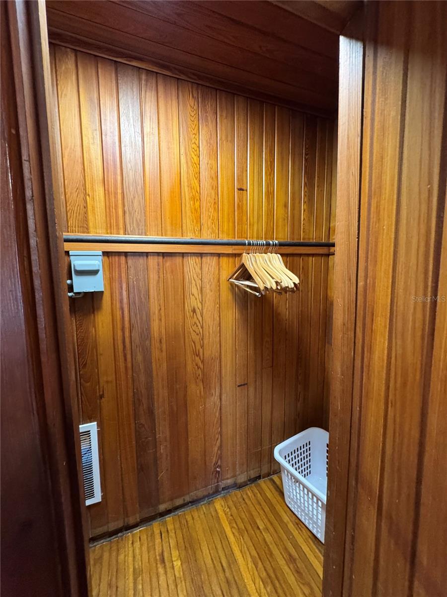5 82ND AVE — photo 33