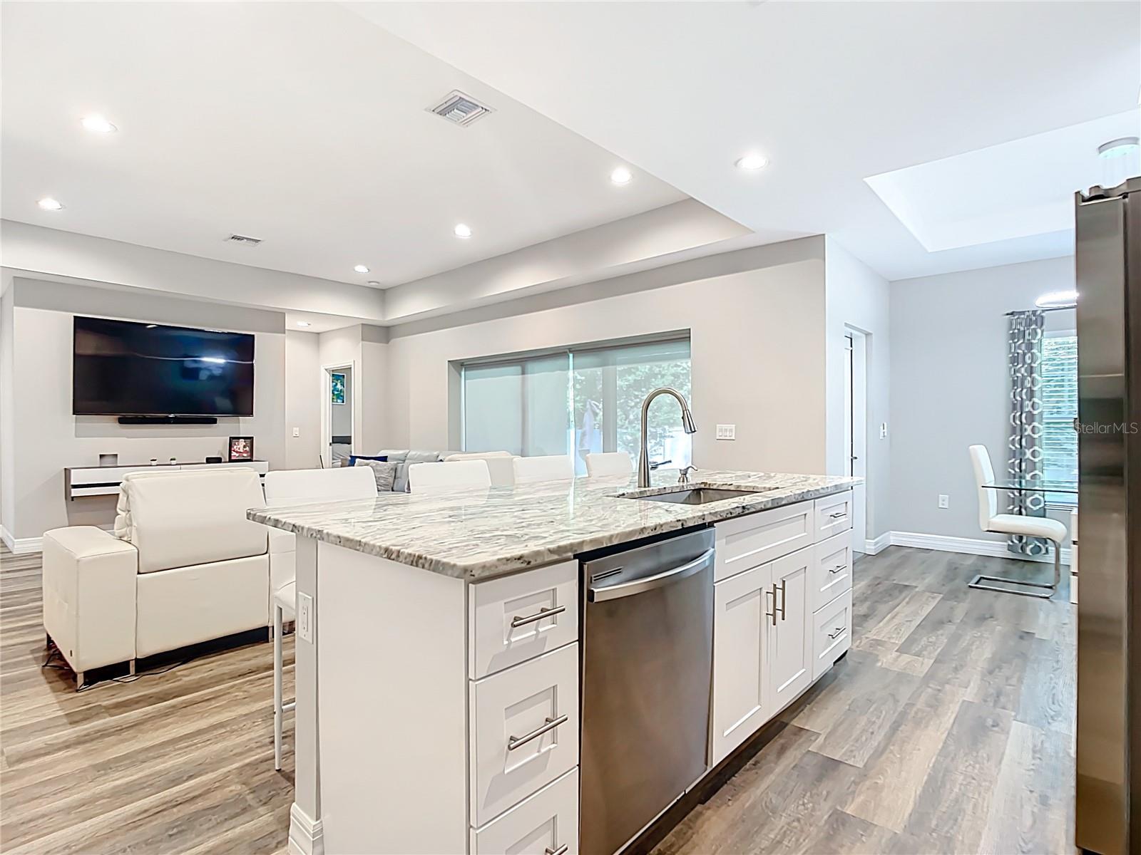 5153 PINSON DR — photo 4