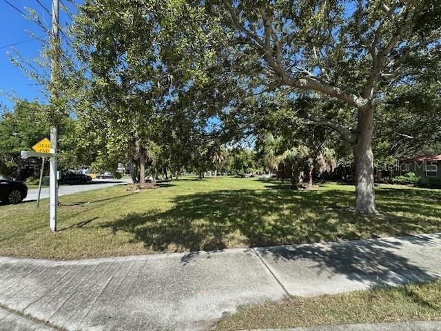 380 HANCOCK ST — photo 2