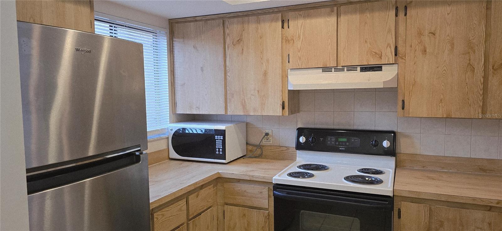 2214 OAK WIND DR — photo 13