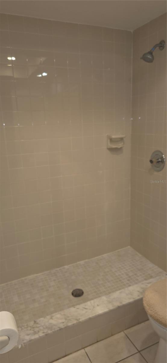 2214 OAK WIND DR — photo 35