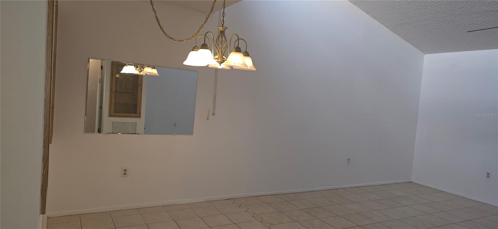 2214 OAK WIND DR — photo 17